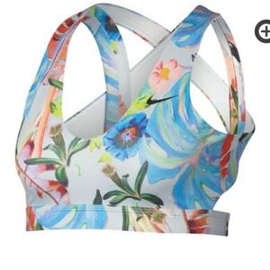 Nike Indy Hyper Femme Sports Bras Women